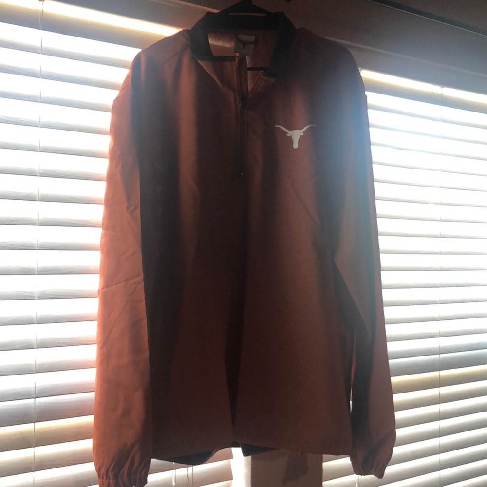 Texas Longhorns windbreaker, golf pullover.